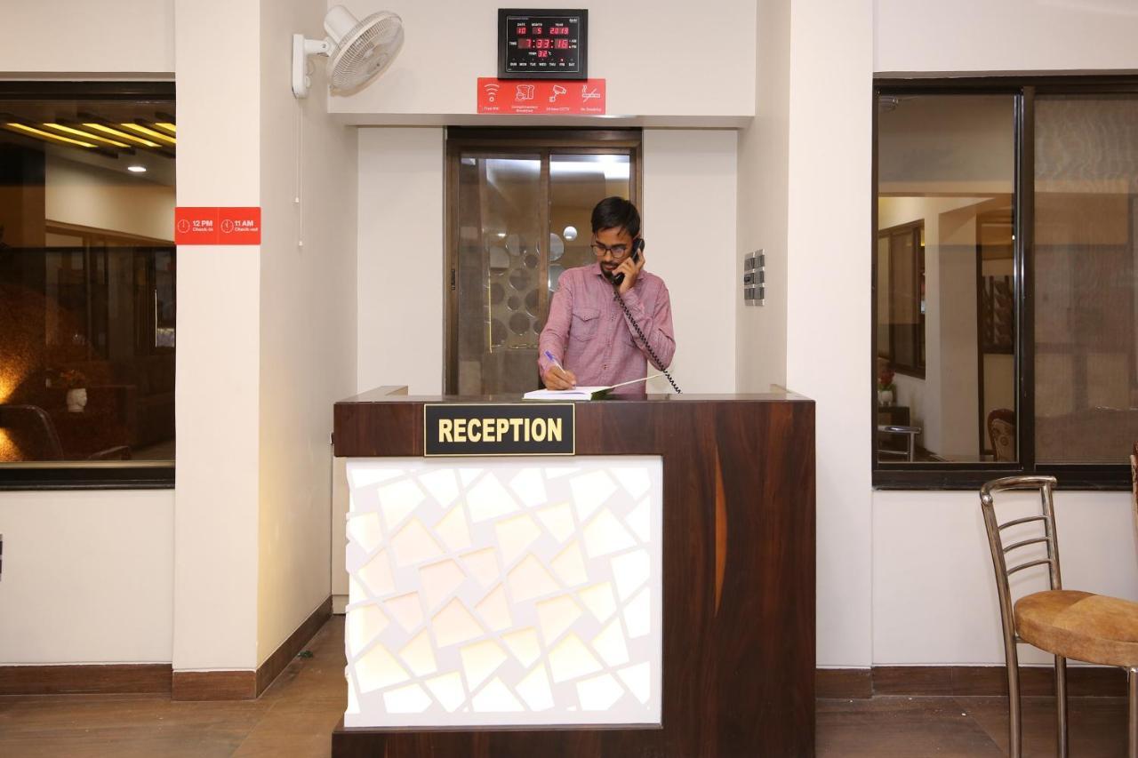 Capital O 36691 Hotel Aashirwad Inn Jabalpur Exterior foto