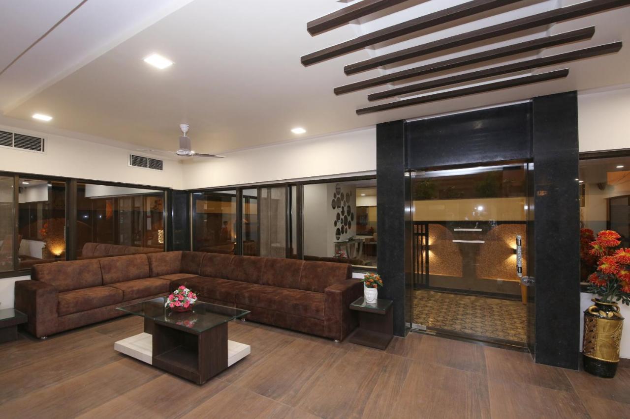 Capital O 36691 Hotel Aashirwad Inn Jabalpur Exterior foto